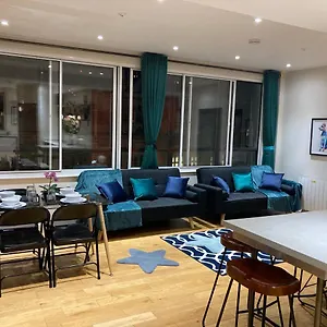 Apartment 3bed 3bath Iv Pent-apartment, Sheffield