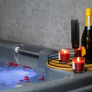 Apartment Riverside With Jacuzzi!, Sheffield